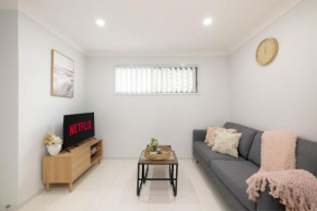 Smart Suites Self Check-in Apartments - N Freney